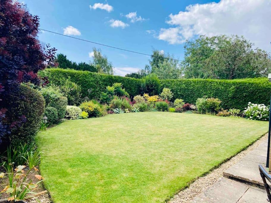 Cotswolds Luxury House In Central Bourton Large Sleeps 2-11. Pet Friendly. Exteriér fotografie